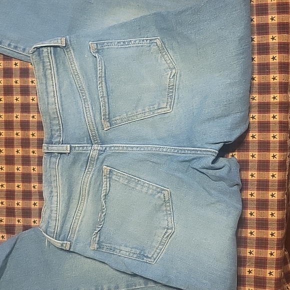 Old navy jeans - Picture 4 of 10